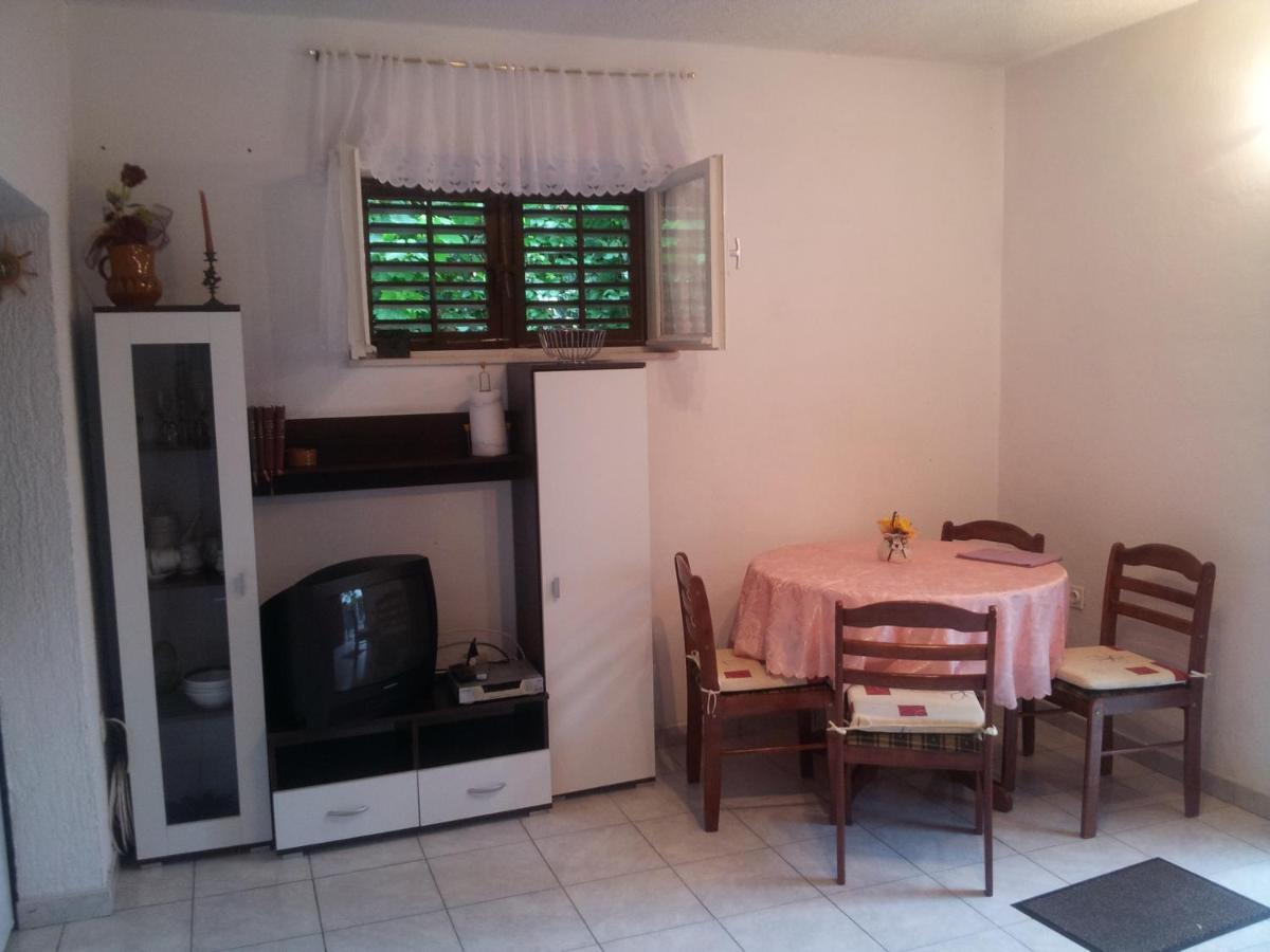 Apartman Zora Seget Vranjica
